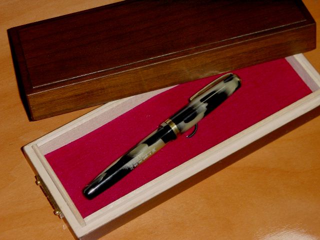 Handcrafted Pen